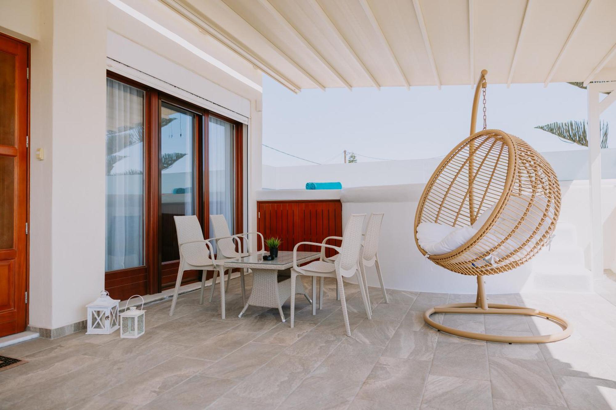 Sun Stories Suites Vóthon Extérieur photo
