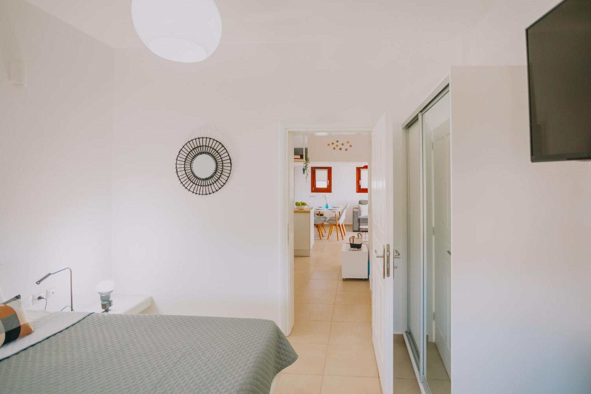 Sun Stories Suites Vóthon Extérieur photo